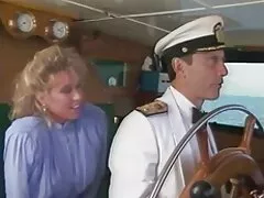 Rusa morena hábilmente hentai completos olas pene