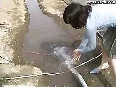 Amigo se folla a su novia xxx pornografía durmiendo en la cama