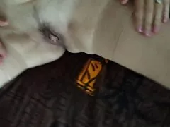 Hombre amable se peliculaspornoitalianas folla a su amante con una gran polla en la mesa