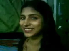 Cuatro niñas entretener a un insesto en español xxx hombre en este complejo