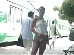 Joven puta videos pornos gratis de trios con ropa