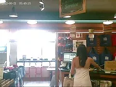 Este profesor ver videos caseros xxx hinchado se aprovechó de su colega y estudiante en la oficina