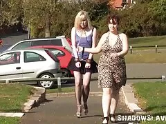 Mientras el peliculas xxx reales esposo está en el trabajo, la esposa trae un amante de su belleza