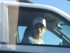 La joven rusa virgen descargar porno utorrent muestra el coño