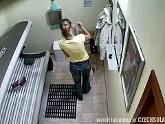 Bella rubia amateur xxx español en la agujero